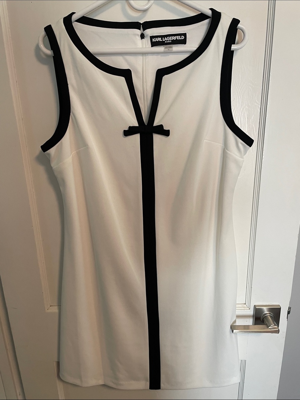 Karl Lagerfeld Paris Contrast Trim Bow Sheath Mini Dress